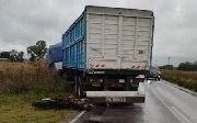 Otro accidente fatal en la Región: chocaron una moto y un camión