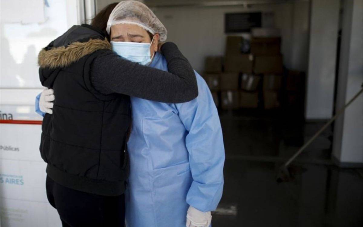Otras 155 personas murieron y 8.328 fueron diagnosticadas con coronavirus en el país