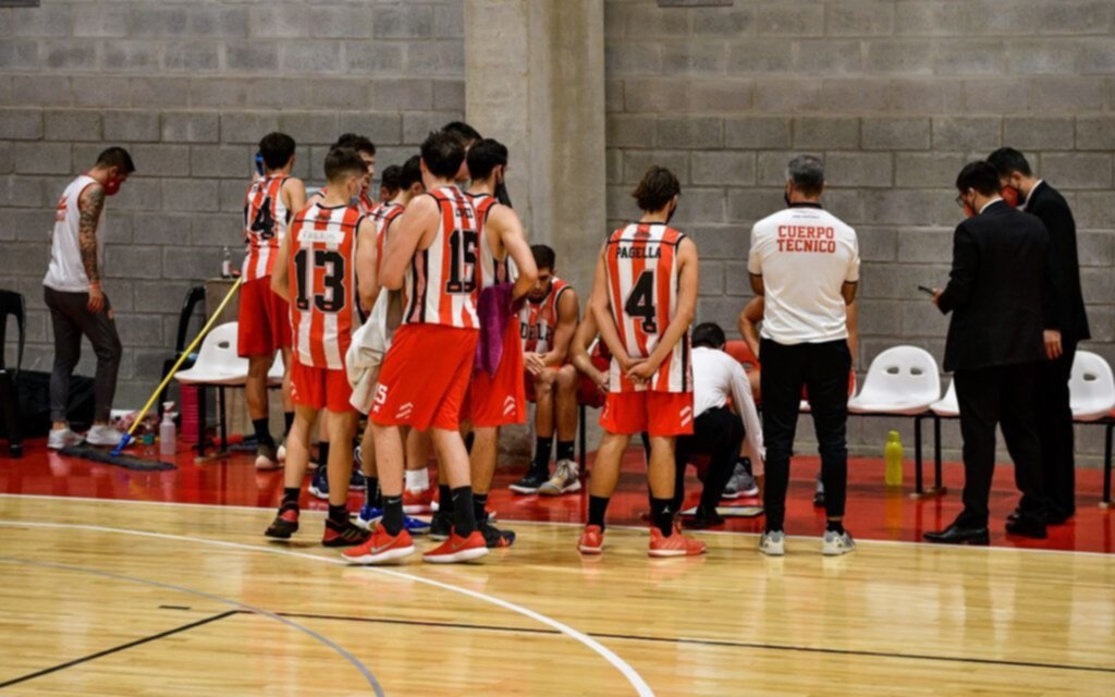 Contagio masivo en el plantel de básquet de Estudiantes