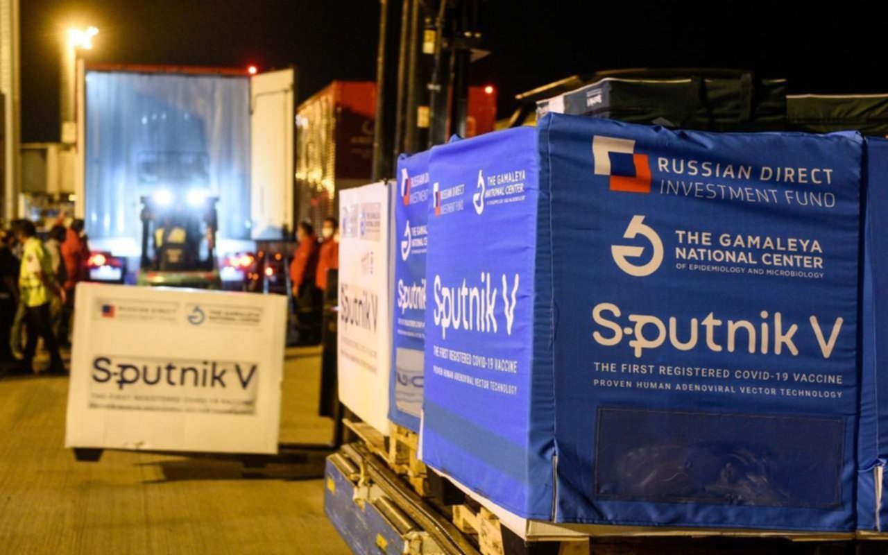 Comienza la distribución de las dosis de Sputnik V que llegaron ayer: cuántas le toca a cada provincia