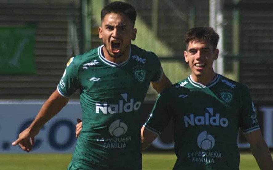 A pesar de las bajas por COVID, Sarmiento se impuso 3-1 a Defensa y logró su primer triunfo