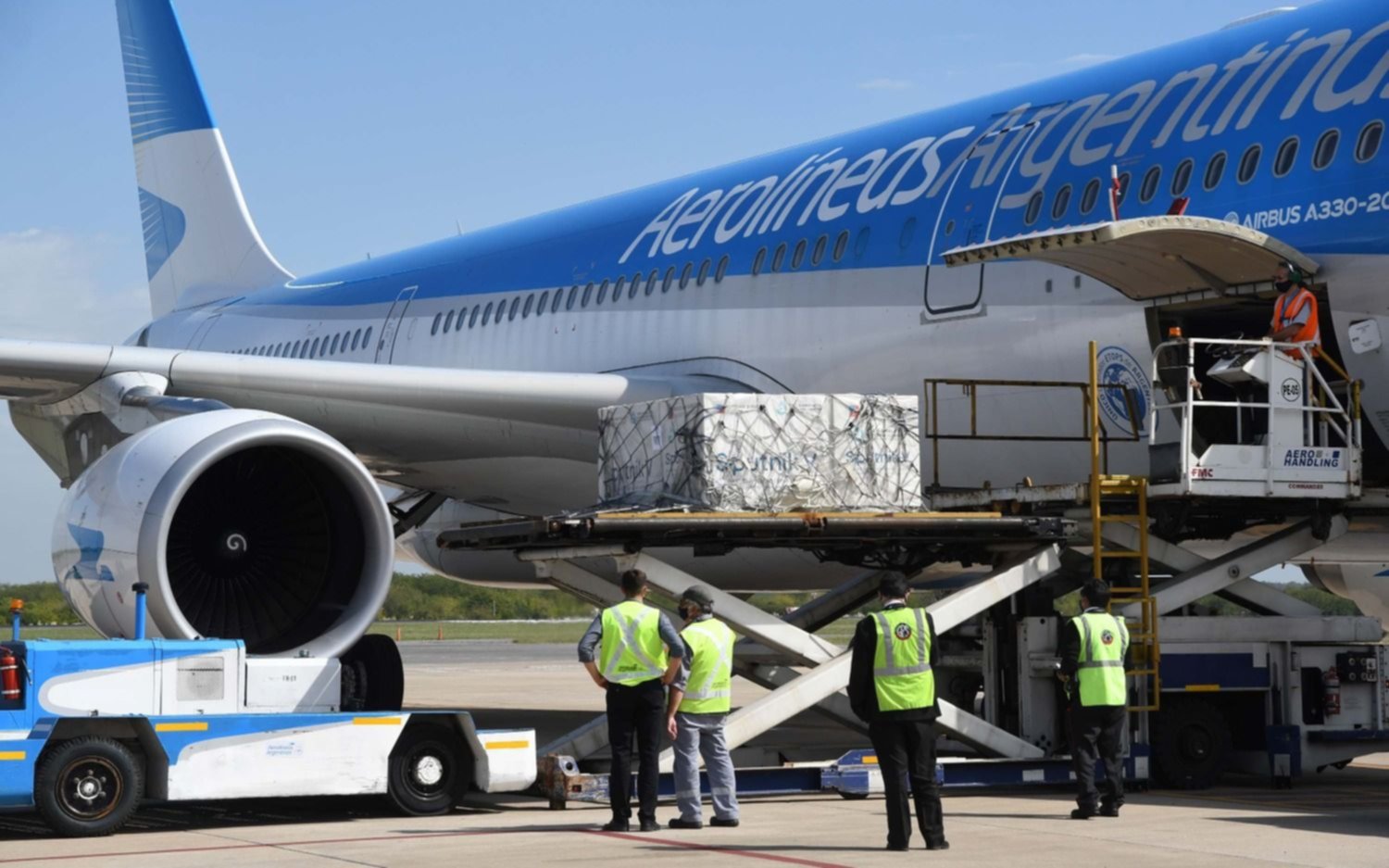 Ya viaja hacia la Argentina el vuelo que trae un nuevo cargamento de vacunas desde Moscú