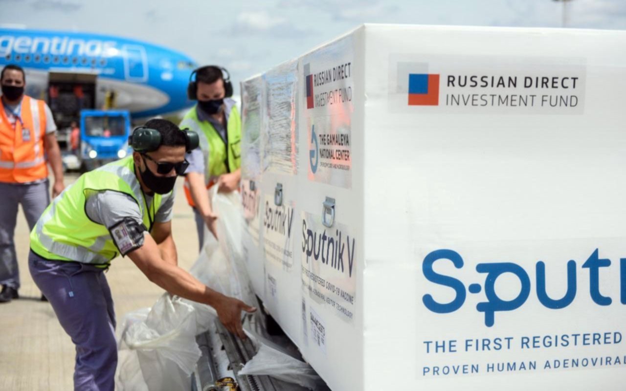 Serán 500.000 las dosis de la vacuna Sputnik V que llegarán esta tarde