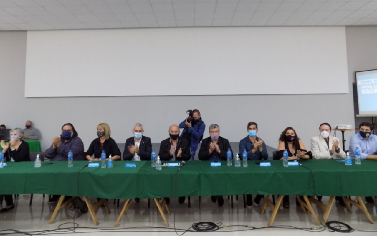 Apoyo de sindicatos a la construcción del Canal de Magdalena