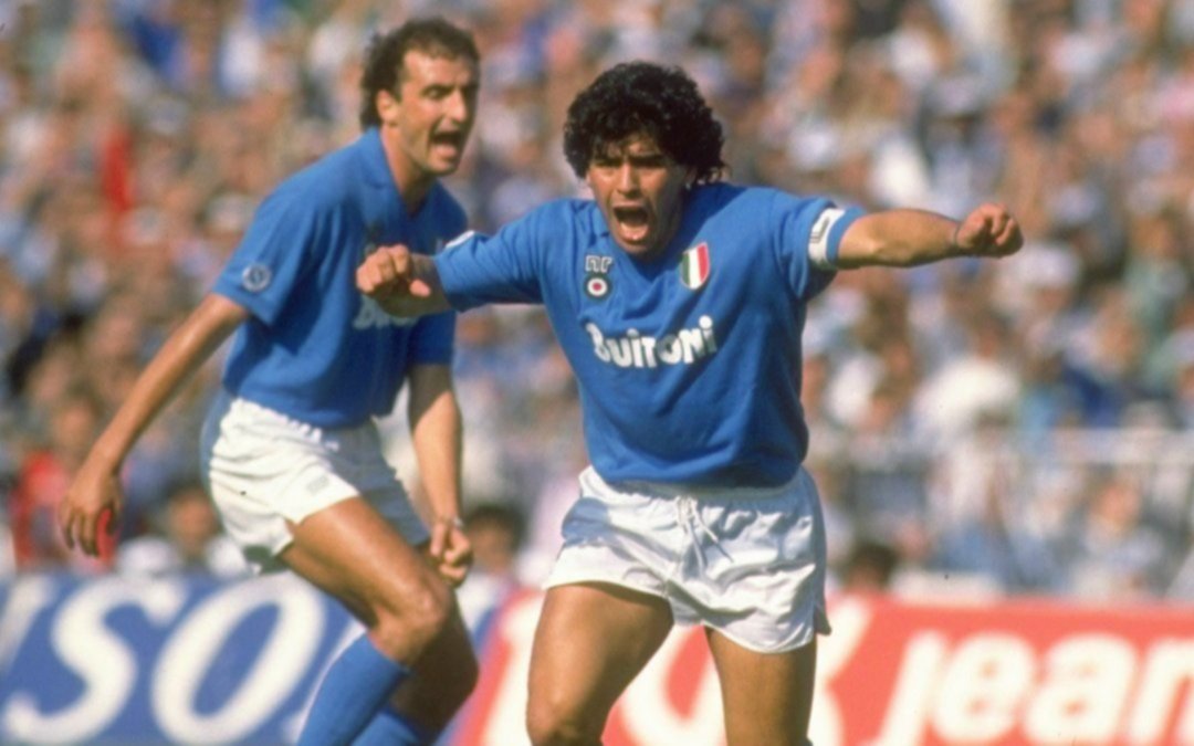 La historia detrás de la última camiseta que usó Diego Maradona en el Napoli