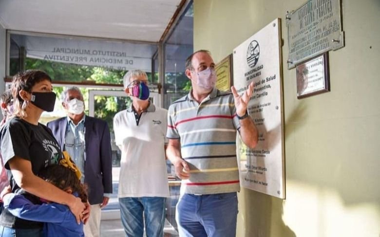 Placa homenaje a trabajadores de salud desparecidos 