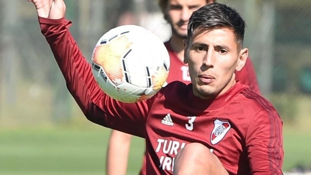 Angileri se reincorporó al plantel de River Plate