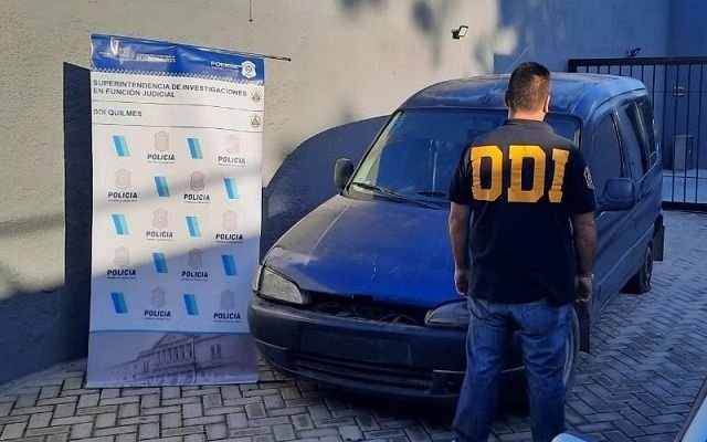Detuvieron a ocupantes de la Partner Azul