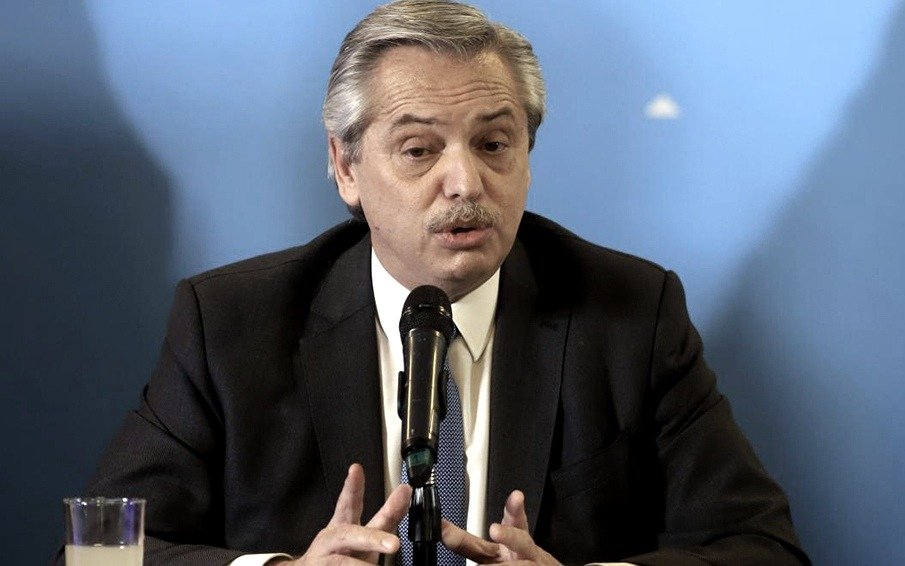 Alberto Fernández le apuntó a Cambiemos por la deuda y dijo que "en los términos que está, es impagable"