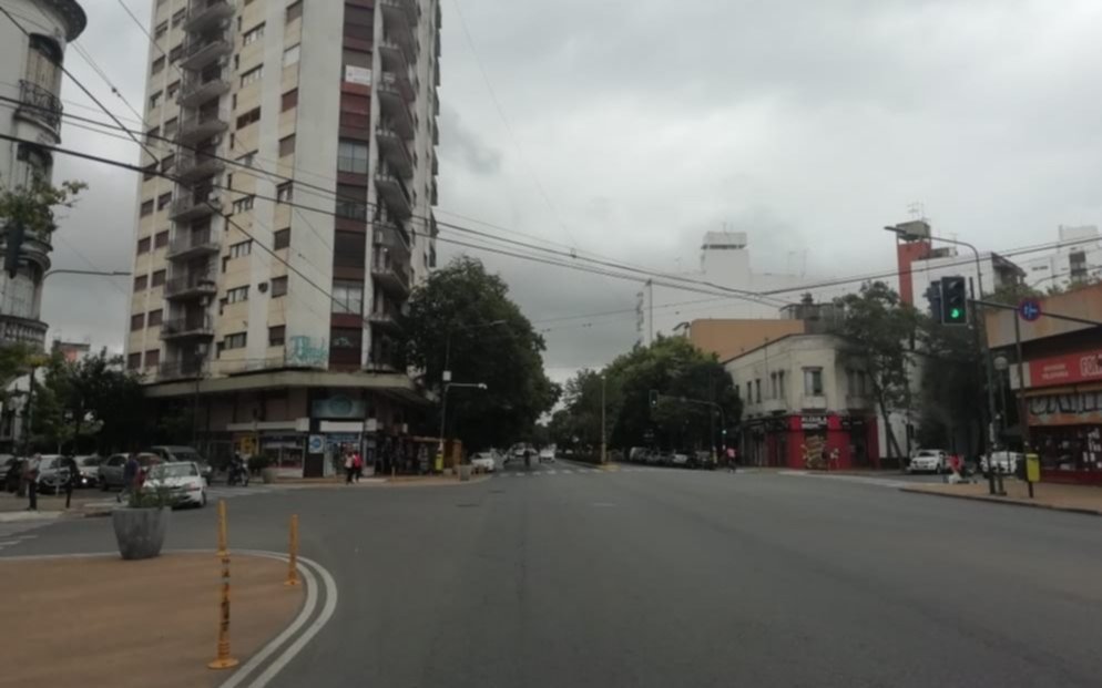 ¿Qué restricciones podrían implementarse en La Plata ante la segunda ola?