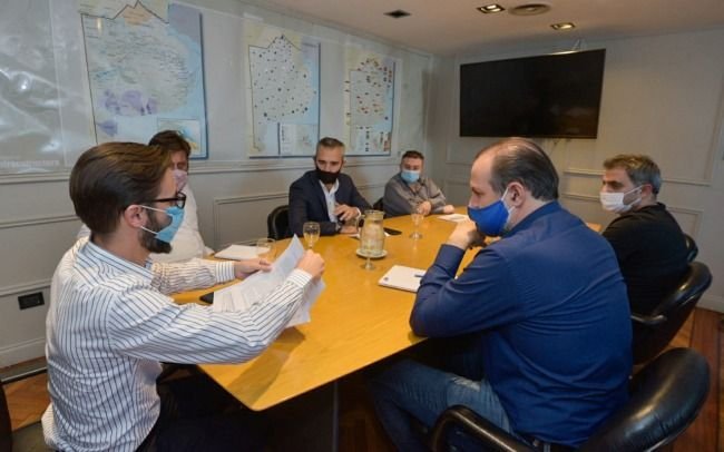 Anuncian plan de obras claves para el suministro de agua en Bahía Blanca