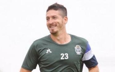 Maxi Coronel le apunta a poder volver ante Lanús