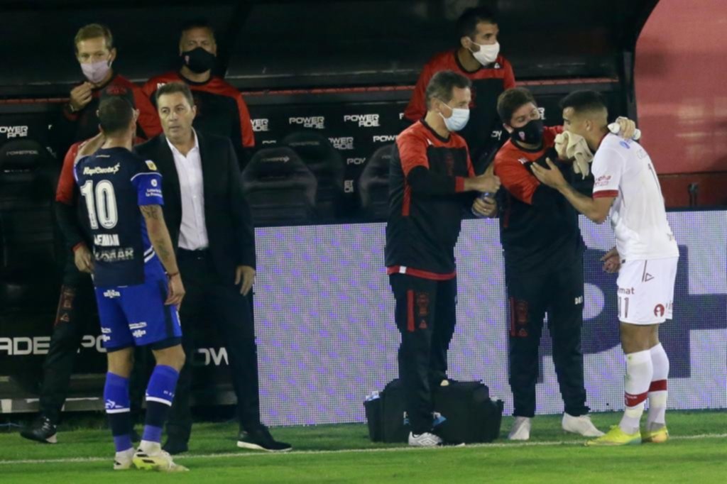 Momento de tensión y caliente en el cierre del primer tiempo