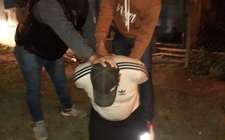 Lo buscaban por robo y cayó por amenazar a su familia en Gorina