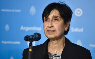 González Ayala: "No estaría mal que comencemos a usar doble barbijo, uno encima de otro"