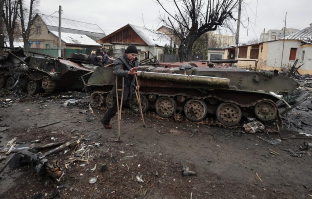 Rusia sigue atacando en zonas civiles, Ucrania resiste