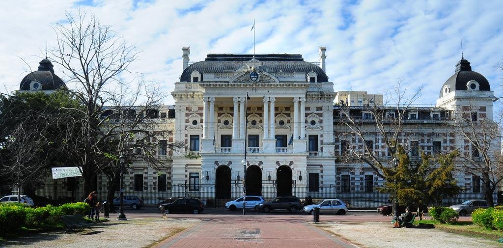 El edificio neorrenacentista de la Casa de Gobierno y el valor de sus dependencias