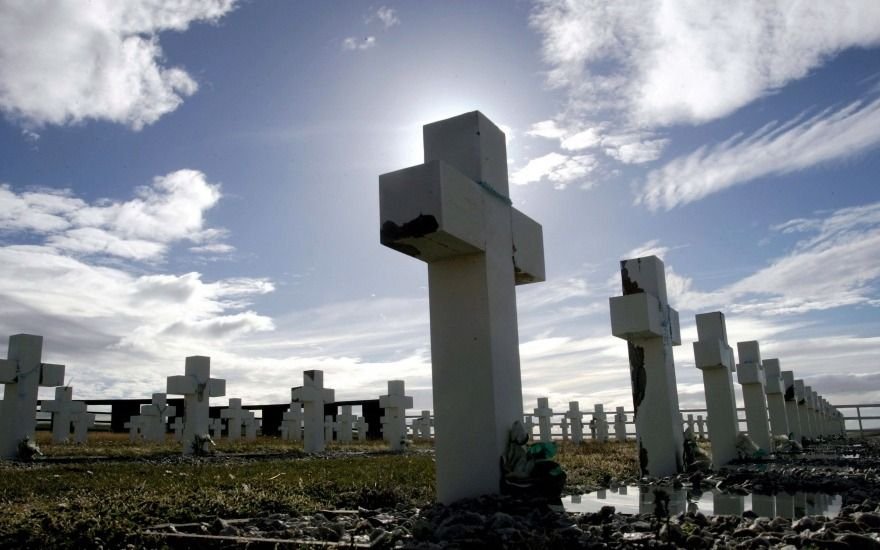 Homenaje a caídos en Malvinas: veteranos rechazan la presencia de soldados ingleses