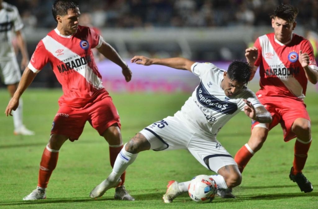 Un empate que desnudó las diferentes caras del equipo