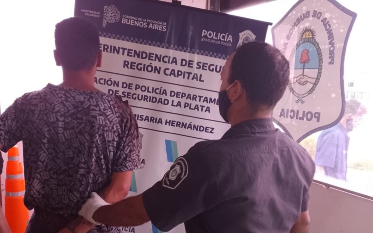 Hernández: se peleó con el ladrón adentro de su casa y terminó herido de un cuchillazo