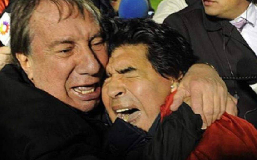 Carlos Bilardo se enteró de la muerte de Diego Maradona: así fue la conmovedora reacción