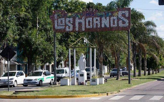 Los Hornos: tres detenidos por “escruches” en una casa