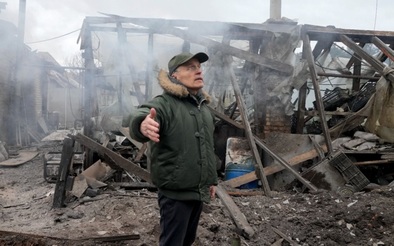 Acusan a Rusia de colocar minas en el corredor humanitario de Mariúpol