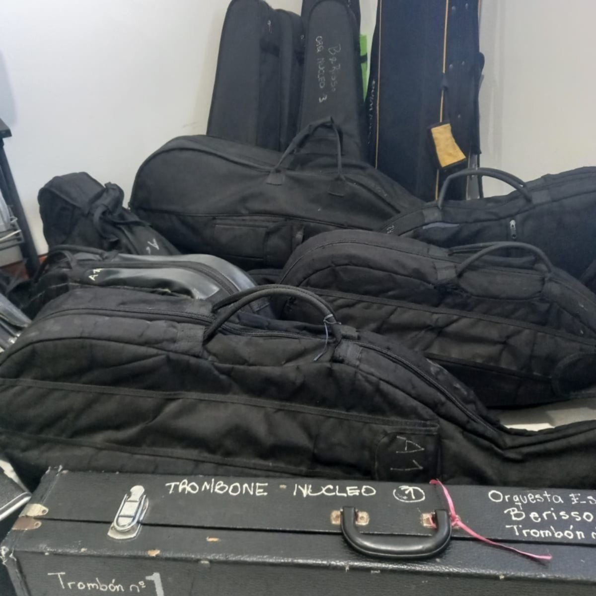 Instrumentos renovados para los chicos de la Orquesta Escuela de Berisso