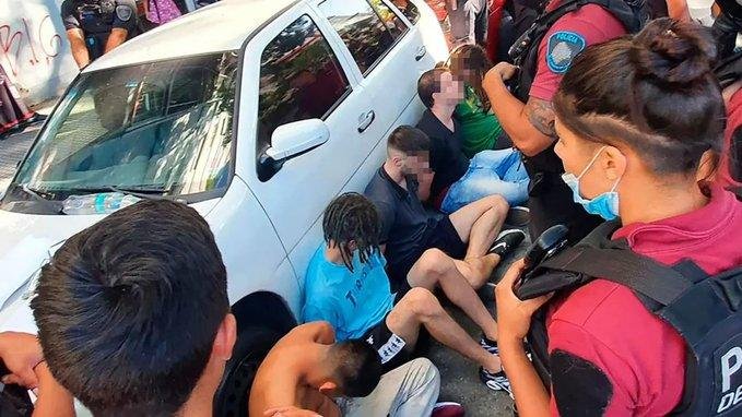 La joven del abuso grupal puede reconocerlos a todos