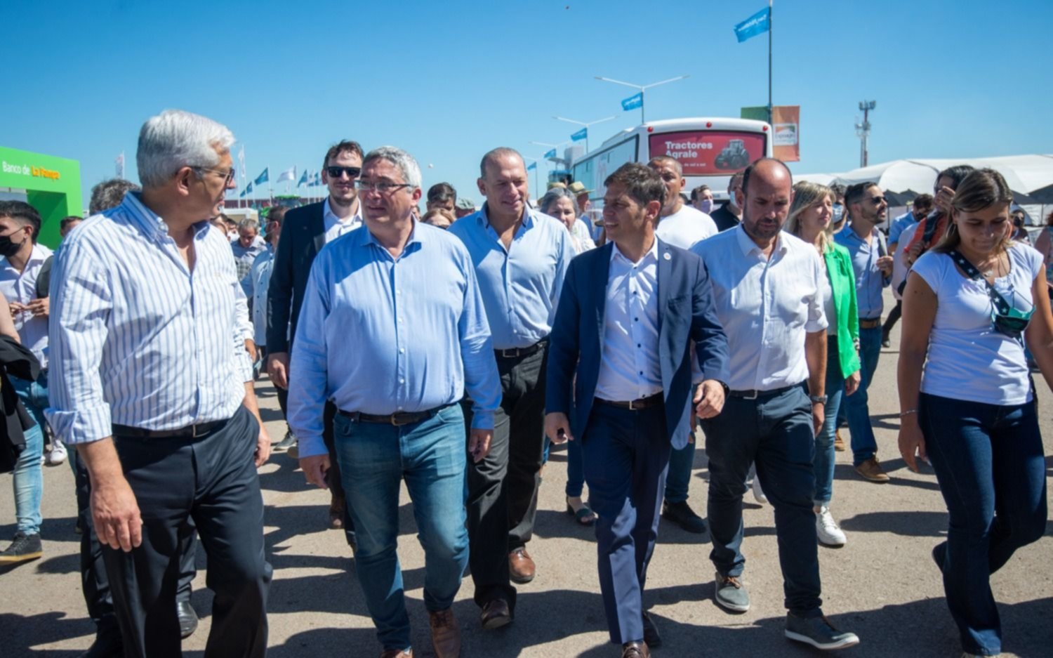 Kicillof fue a la inauguración de la Expoagro y entregó patrulleros en San Nicolás