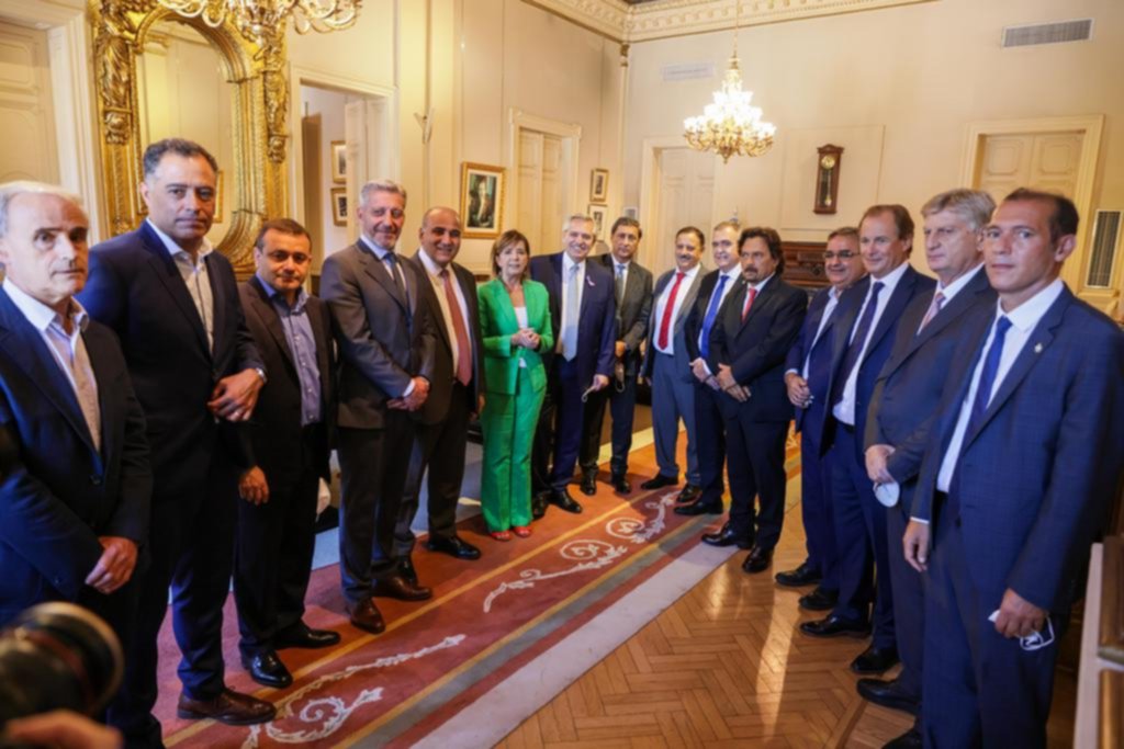 En medio de tires y aflojes: el Gobierno evalúa cambiar el acuerdo ante el riesgo de que caiga en Diputados