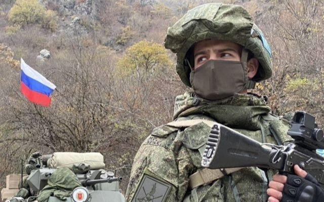 Invasión a Ucrania: ¿qué son las "bombas tontas" que estaría utilizando el ejército ruso?