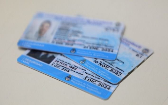 Deudores de pensión de alimentos no podrán renovar su licencia de conducir en la Provincia