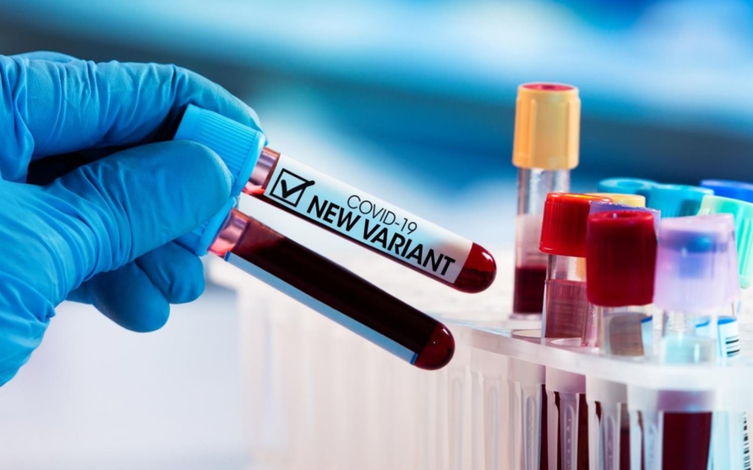 La OMS confirmó una variante de coronavirus que combina Ómicron y Delta