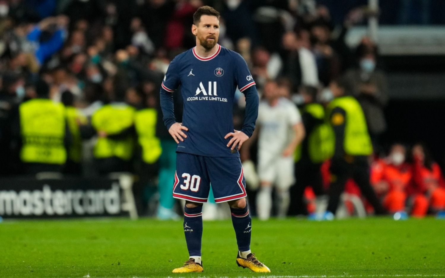 En Francia cargan con duras críticas hacia Messi y Pochettino