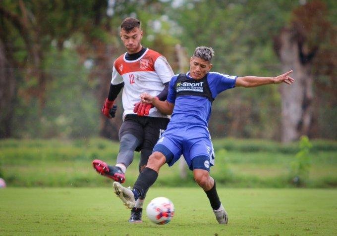 Triunfo amistoso y nuevo gol de Eric Ramírez, que pide pista