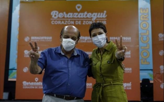 Mayra Mendoza visitó a Juan José Mussi en el “De Vicenzo"