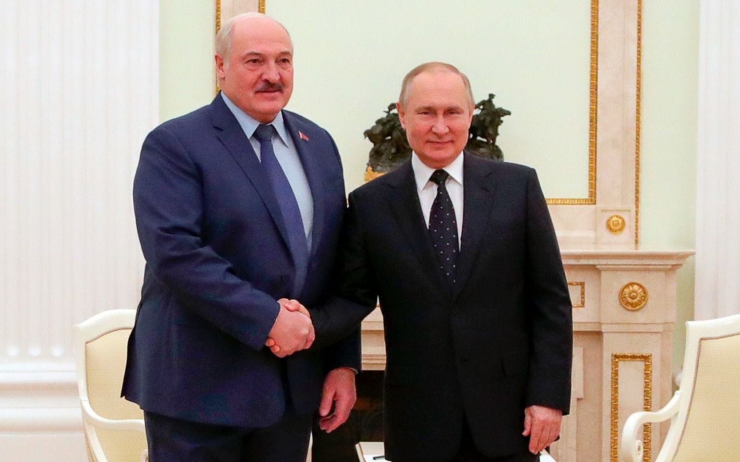 Rusia acepta que voluntarios peleen con sus tropas en Ucrania