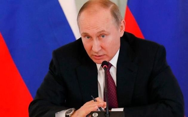 Putin ve algunos "pasos positivos" en las conversaciones, mientras sigue bombardeando Ucrania
