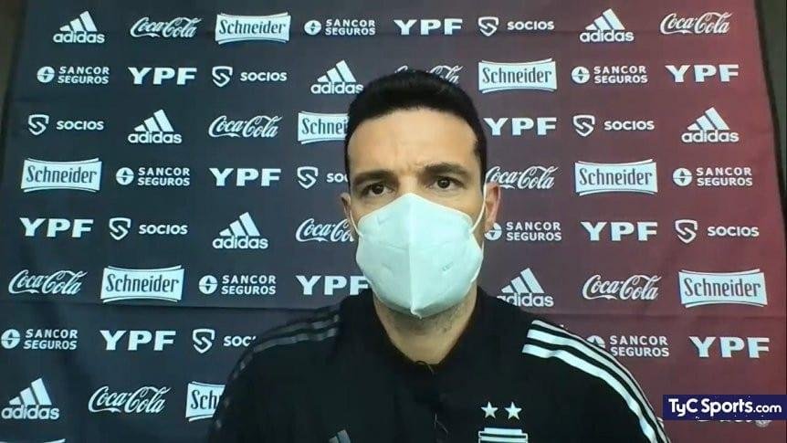 Scaloni criticó a la FIFA por el fallo del partido con Brasil