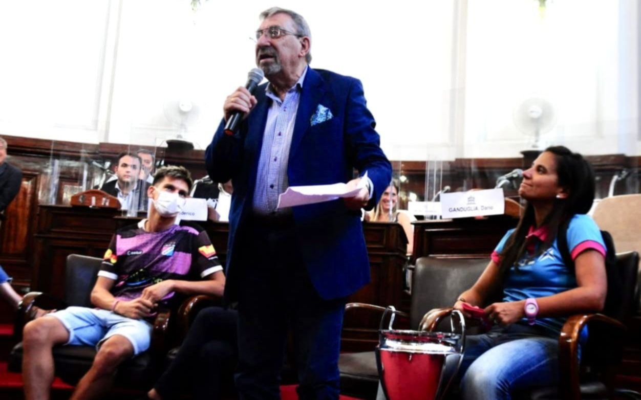 Emotivo reconocimiento a Asociación Brandsen en el Concejo Deliberante