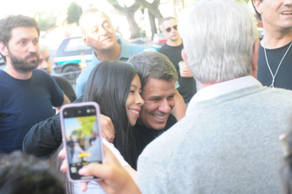 Manes, con aroma a lanzamiento, dijo que se viene un gobierno radical