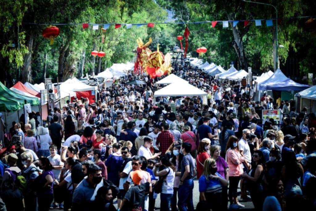 Festejo multitudinario: el Año Nuevo Chino desbordó el Bosque
