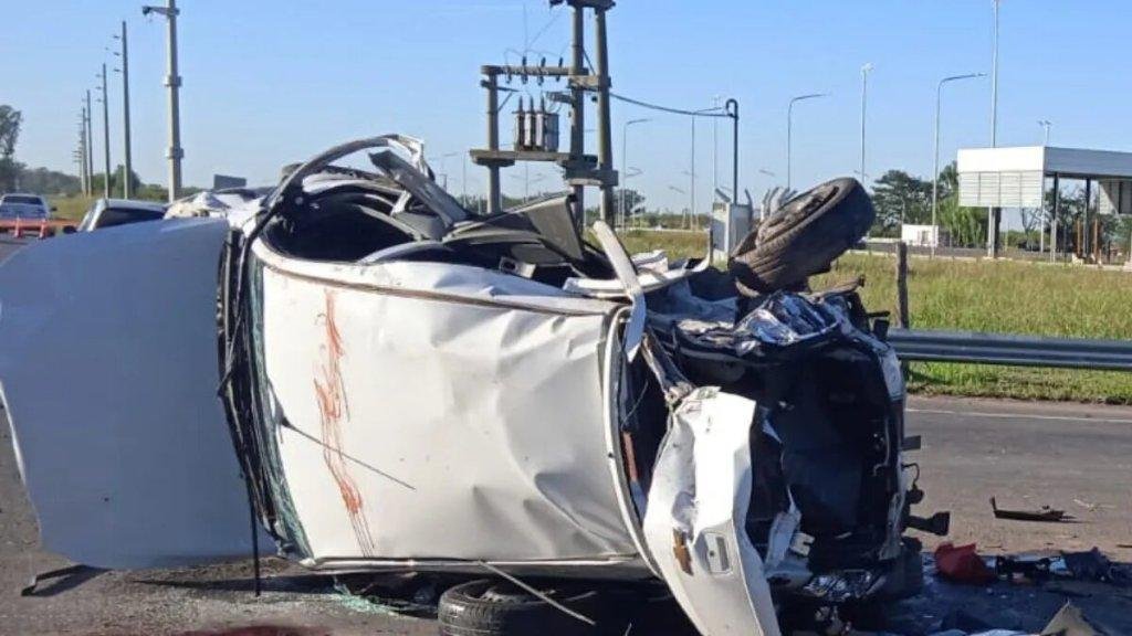 Tres jóvenes muertos en la Autopista Rosario-Santa Fe