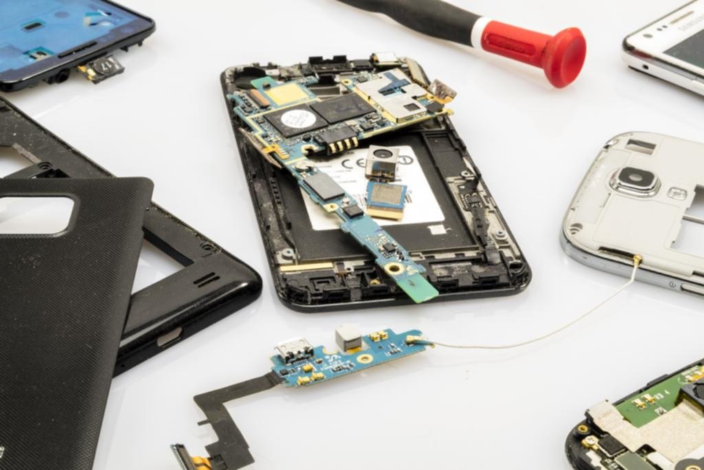Teléfonos inteligentes: los progresos en su reciclaje son aún insuficientes