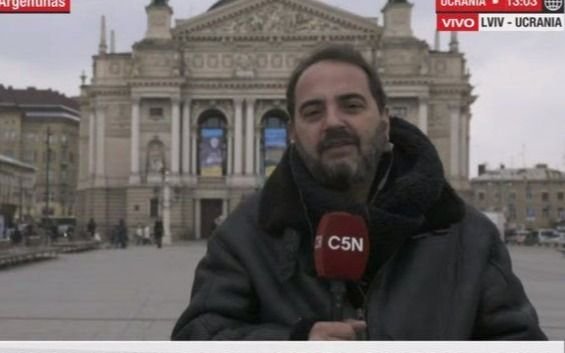 Retuvieron a periodistas argentinos en Ucrania mientras cubría un ataque ruso