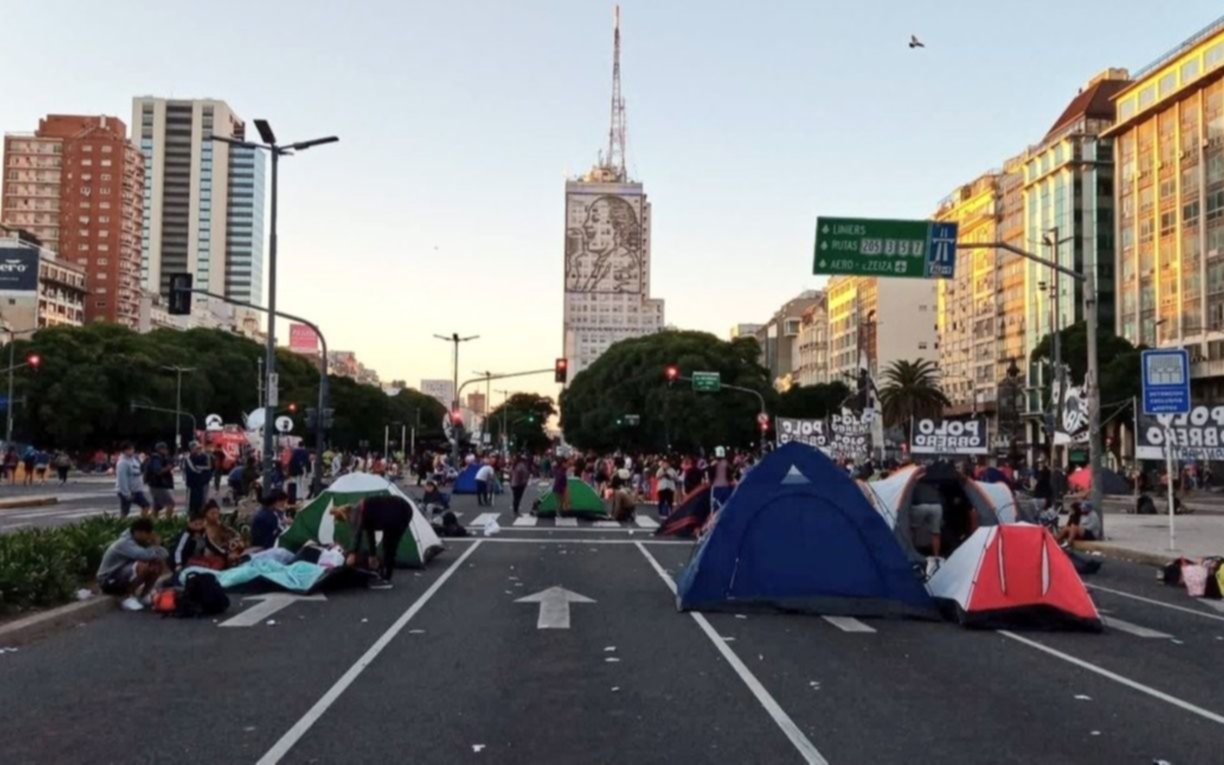 El Centro Porteño Sigue Siendo Un Caos De Tránsito Por El Acampe De