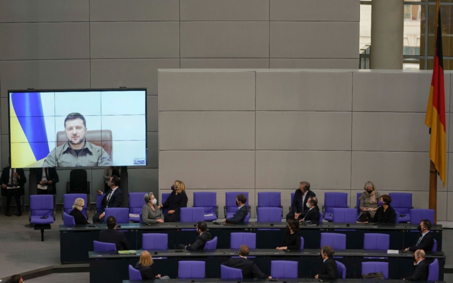 En Berlín, Zelenski advirtió que en Europa hay un "nuevo muro" y reclamó liderazgo 