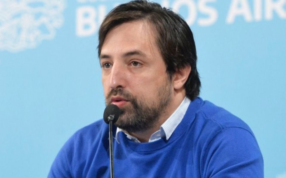 "Irresponsable": la Provincia salió con tapones de punta por el uso optativo del barbijo en La Plata