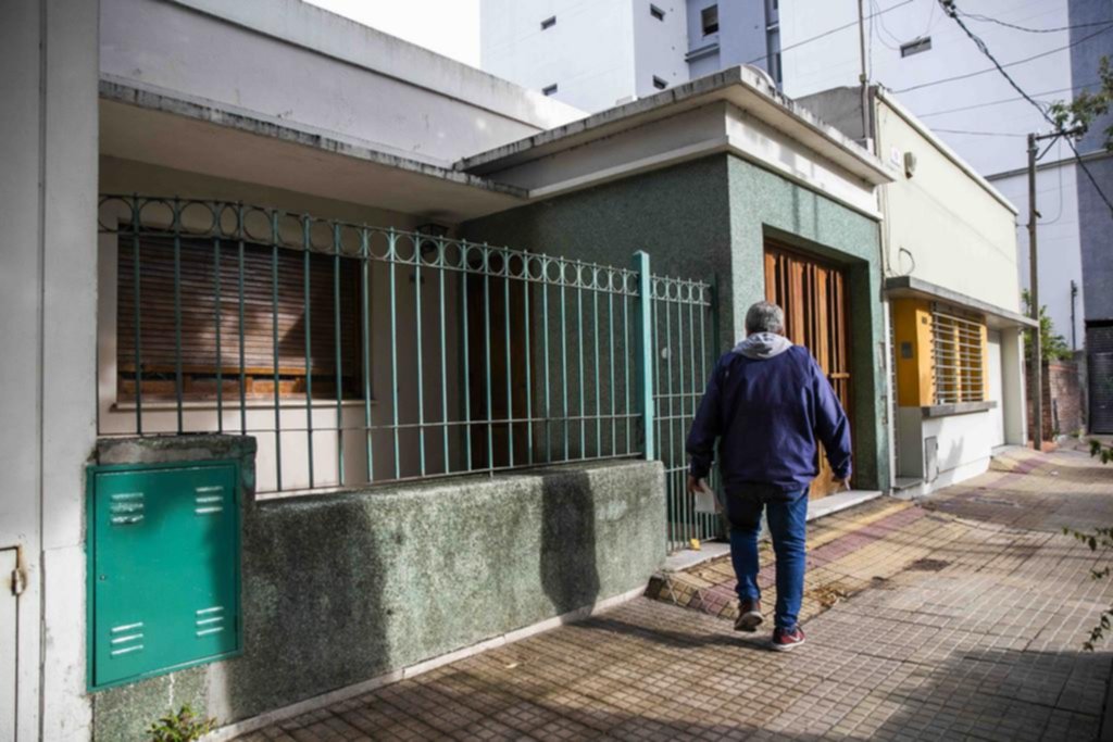 Los jubilados bajo la mira: asalto y golpes a una mujer de 90 años